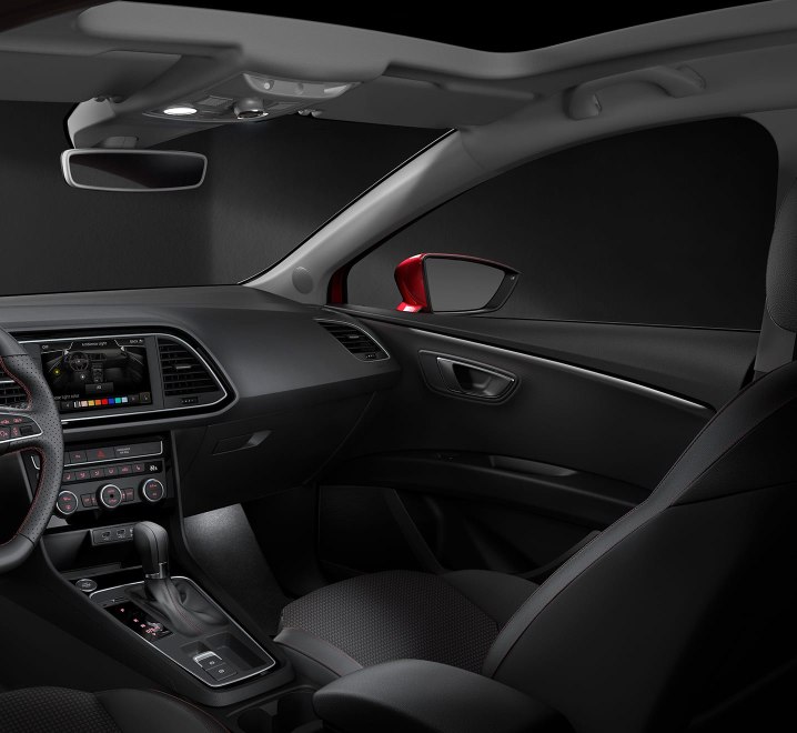 SEAT Leon Estate - Ambient lighting