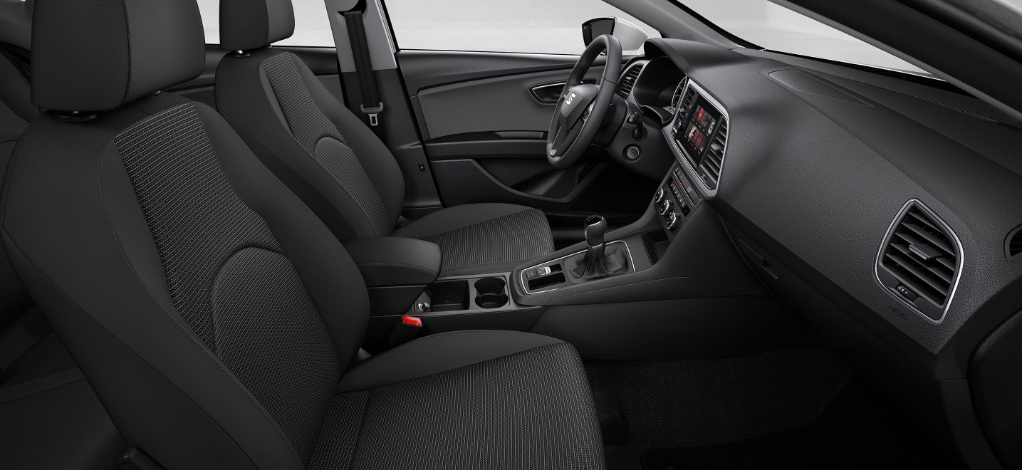 SEAT Leon Estate - Front interior