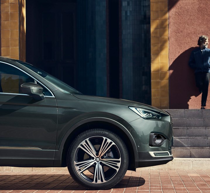 SEAT Tarraco - Front view of the car
