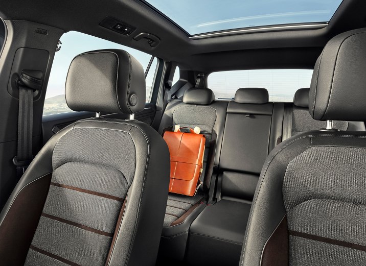 SEAT Tarraco - Rear interior of the car